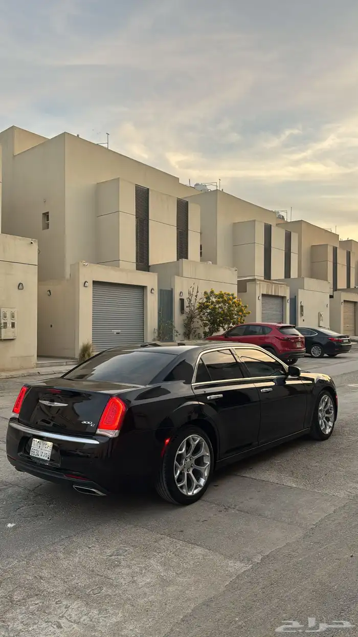 كرايزلر 2020 اكزتيف فل كامل 2