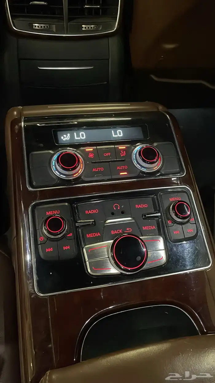 اودي A8 2012 فل كامل 17