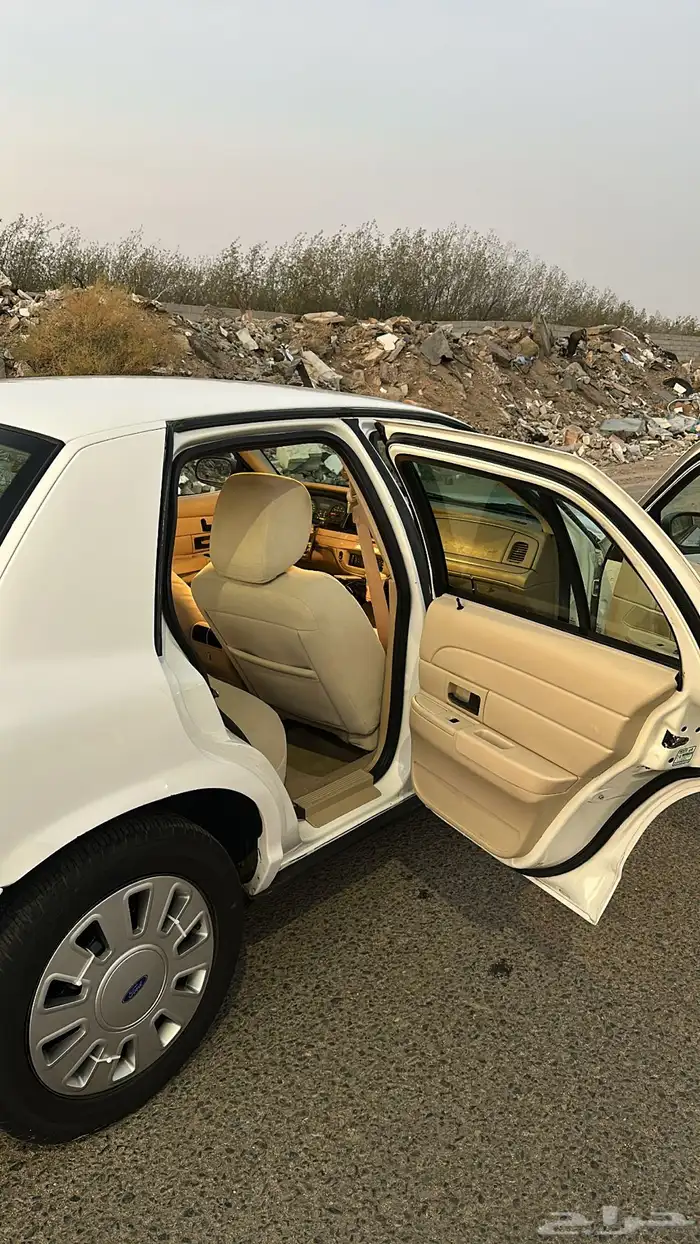 فور كراون فكتوريا 2011 4