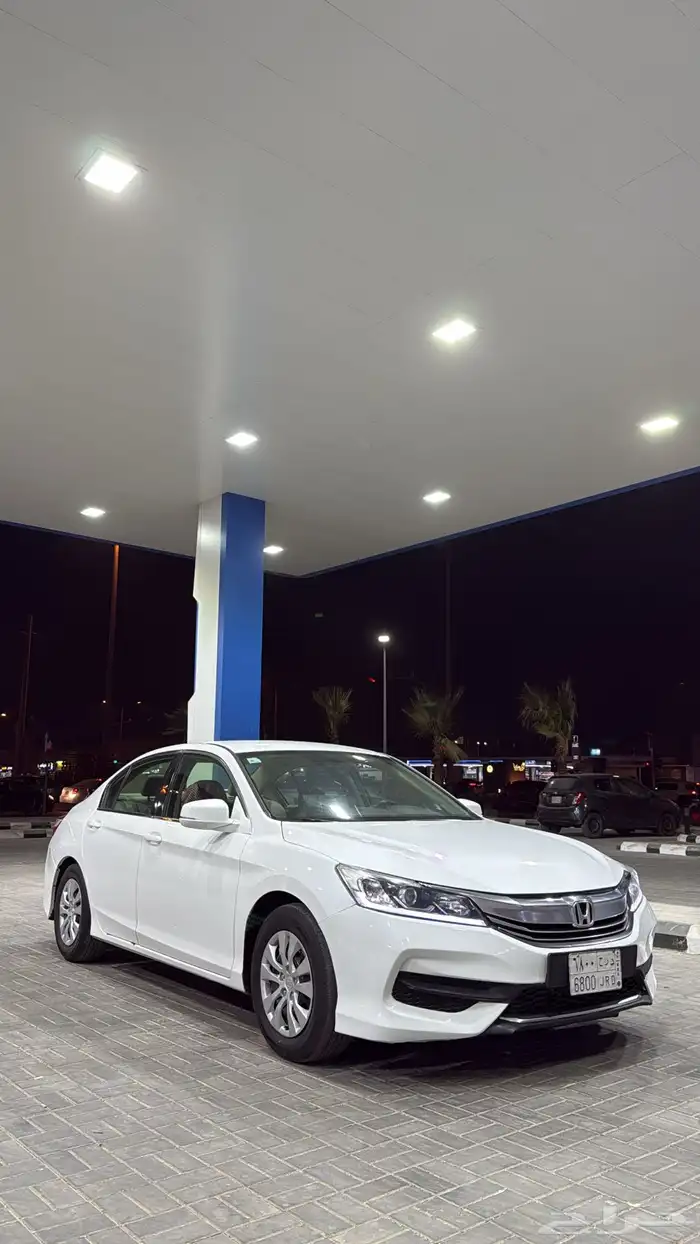 للبيع هوندا اكورد 2017 ستاندر 1