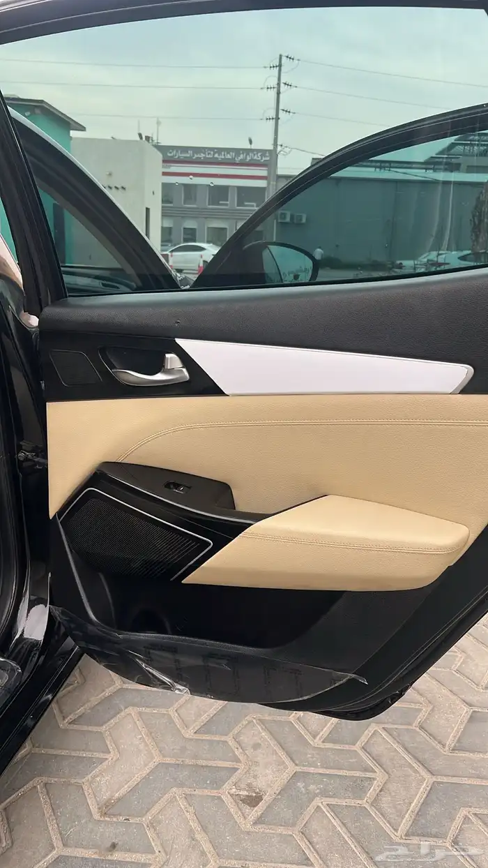 للبيع كيا كدنزا الجبر مديل 2017 22