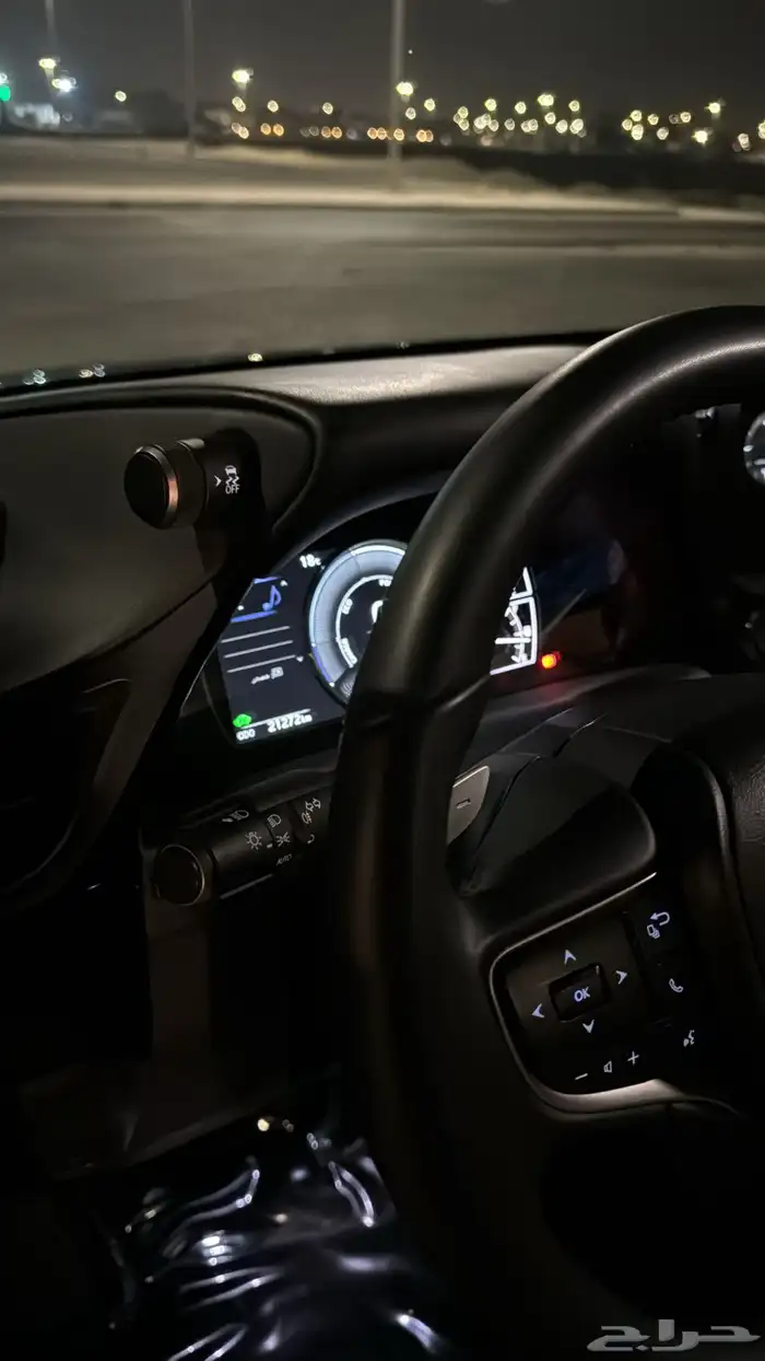 لكزس ES 2025 للتقبيل 2