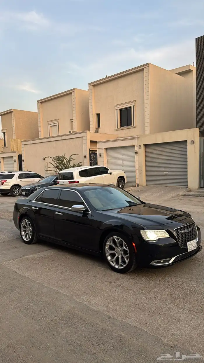 كرايزلر 2020 اكزتيف فل كامل 1