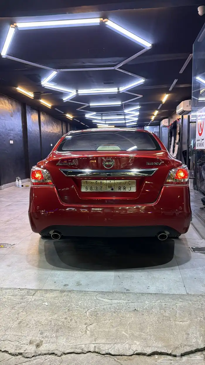 التيما 6 سلندر 3.5 احمر 2013 4