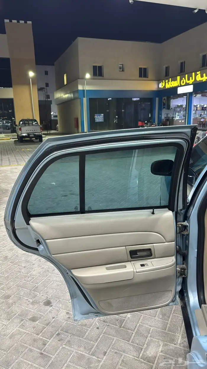 فورد فكتوريا 13