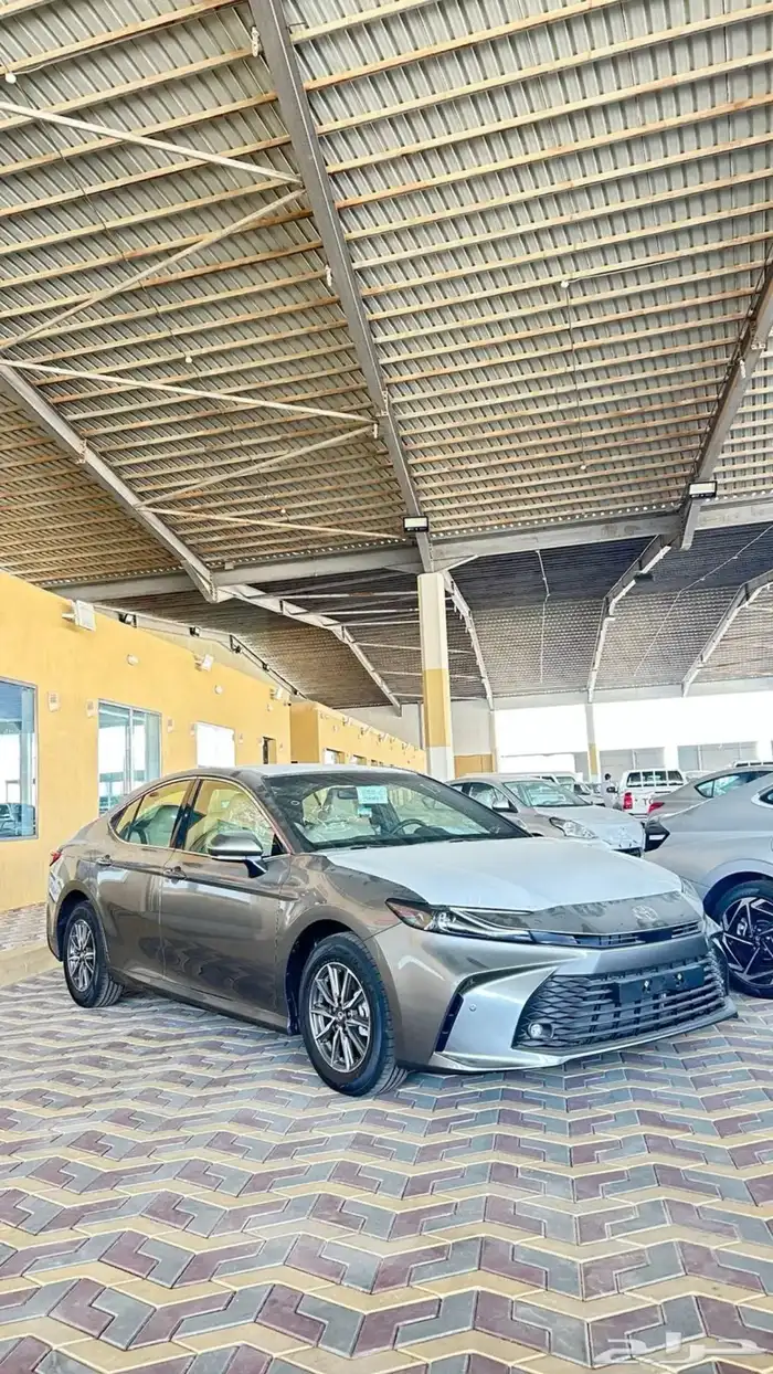 تويوتا كامري إستاندر بنزين 2025 بأقل سعر 2