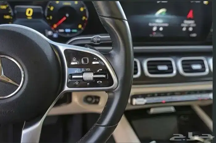 مرسيدس بنز GLE450 V6 نظيف جدا وممشى قليل من الجفالي 5