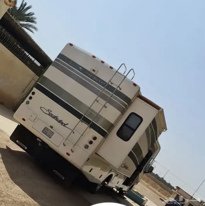 موتر هوم للبيع مخزن من امريكا الي القراش مدة التخزين 13 سنه 1