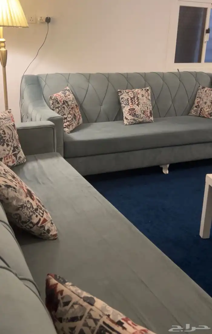 قطعتين كنب ممتاز كل قطعه مترين وربع من يرغب التواصل واتس 2