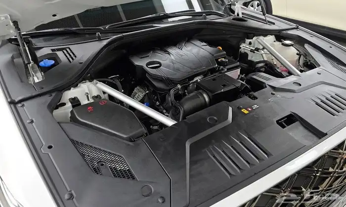 GV70 2.5T 2WD 2025 6