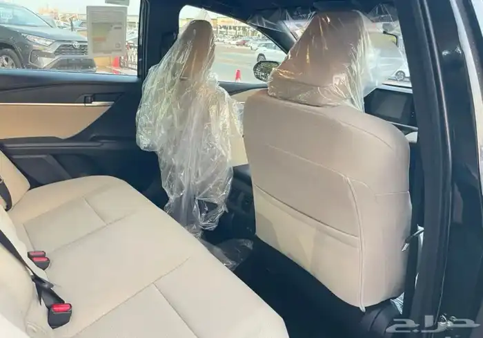 تويوتا كامري استاندر موديل 2025 لون اسود 8