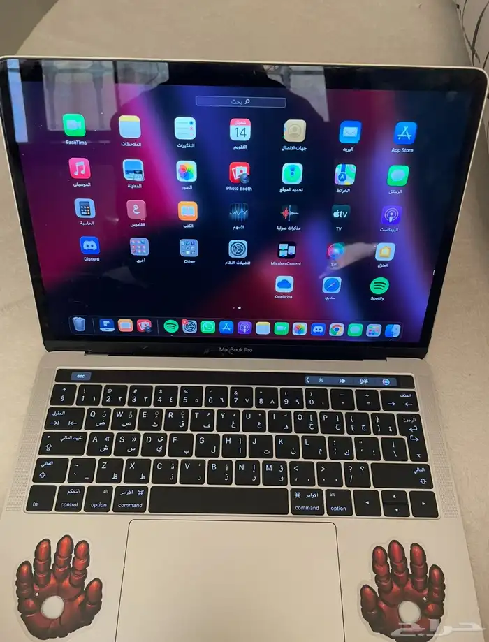 ماك بوك برو 2016 3