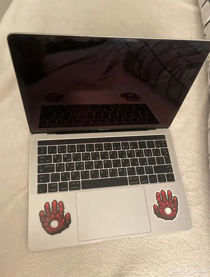 ماك بوك برو 2016 1