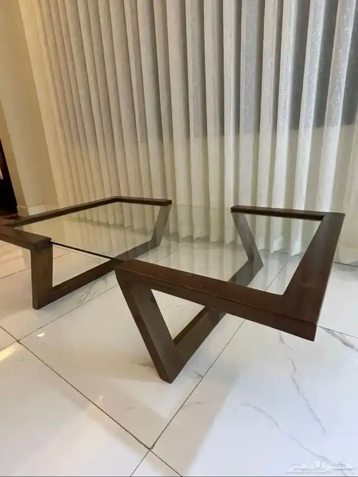 طاولة خشب حديثة 1