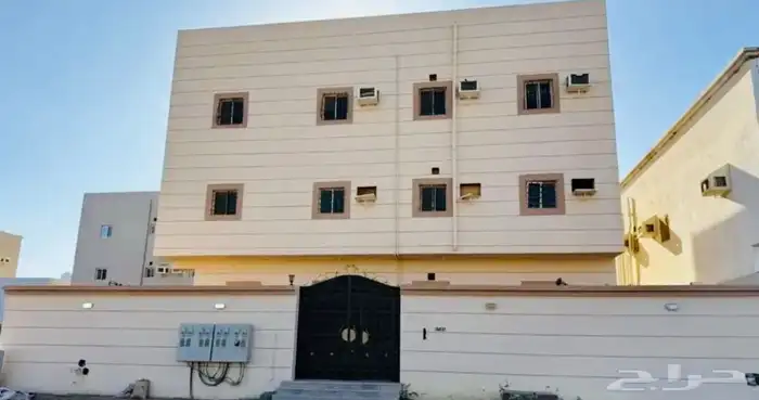 عمارة سكنية للبيع ثلاث ادوار 6شقق شارع25 رابغ 0