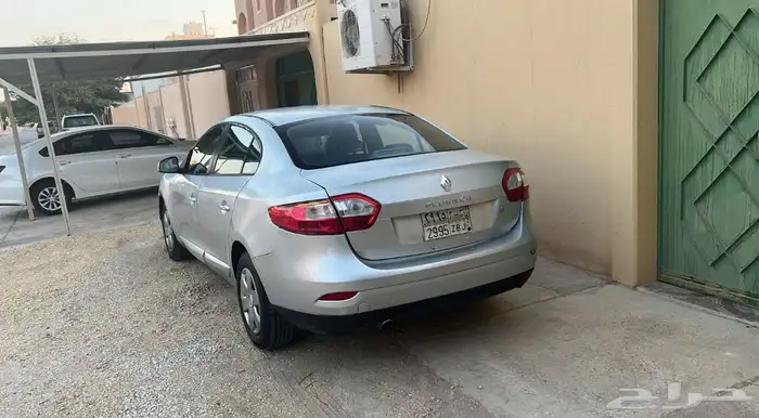 رينو 2014لون فضي 13الف وقابل للتفاوض سيارة ممشا السيارة250 1