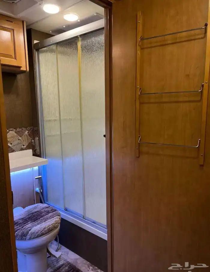 كرفان فورد 2017 12