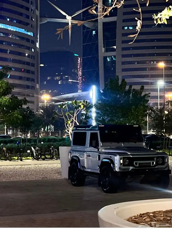 ديفندر 2013 تعديل خان اصلي واللون فضي نادر جدا 0