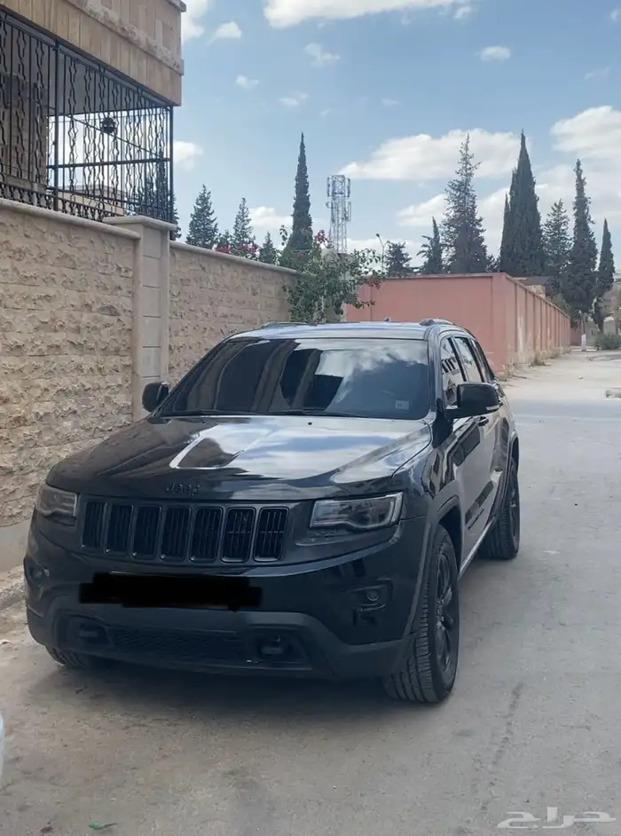 قراند شيروكي 8سلندر 2014 1