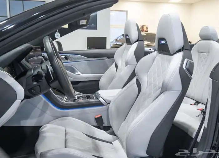 2025 BMW M8 Competition 6