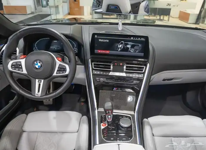 2025 BMW M8 Competition 4