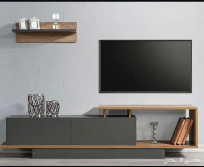 طاولة تلفزيون من بيتونيا 0