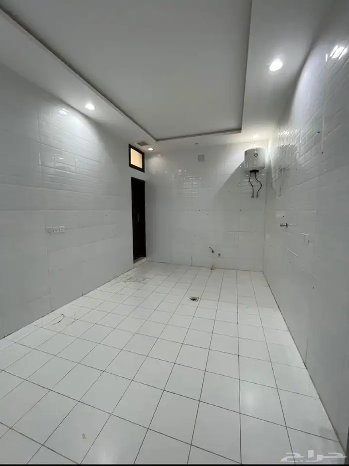 فيلا للإيجار حي تنال الرمال 8