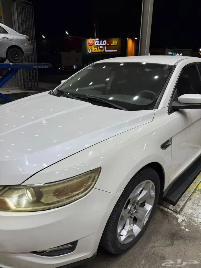 فورد تورس ابيض 2012 SEL 0