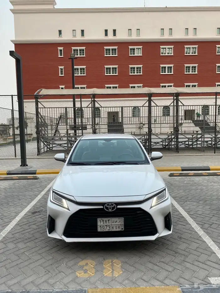 للبيع تويواتا يارس مديل 2023 0