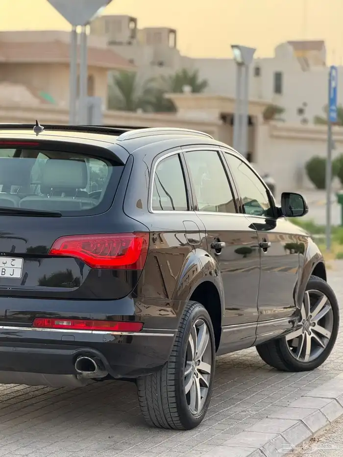 اودي Q7 فل كامل 2014 صيانات وكاله منوه المستخدم 4