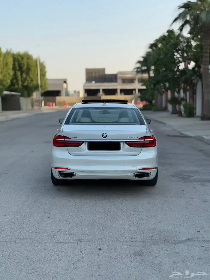 للبيع بي ام دبليو 740Li فل كامل 5