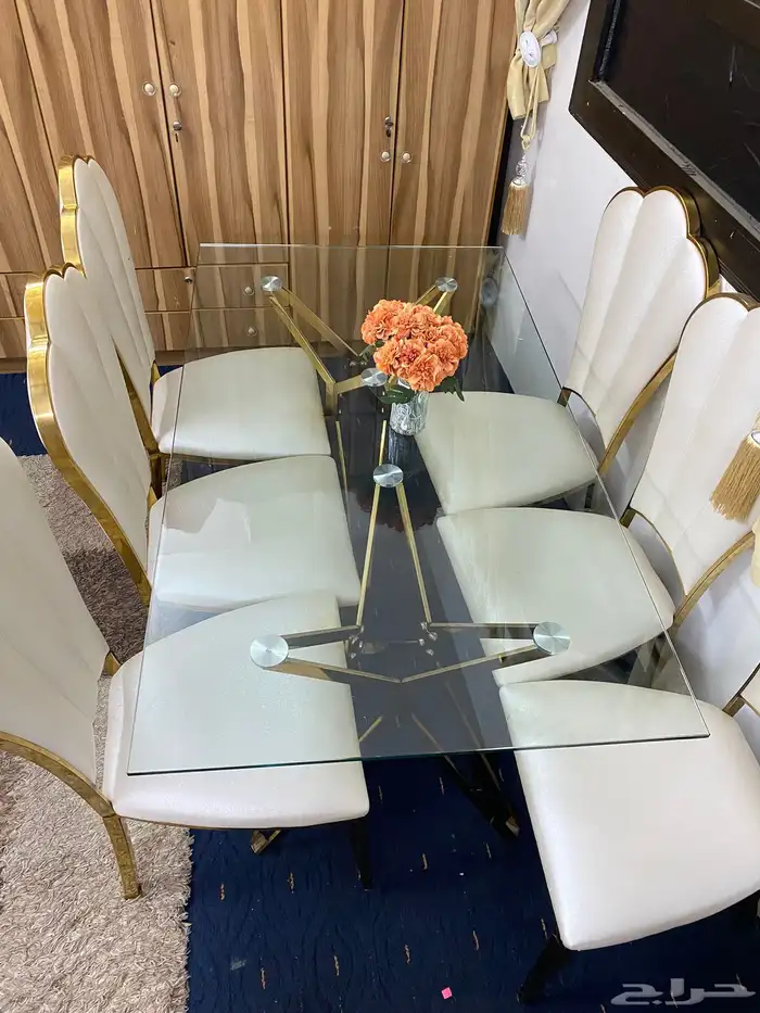 طاولة طعام 1