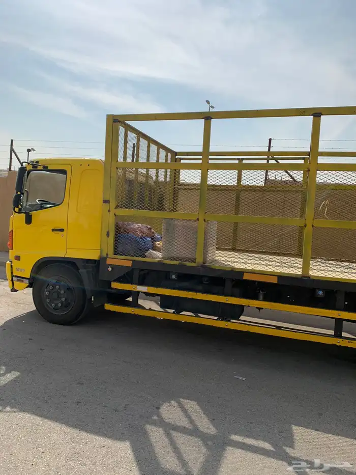 لوري هينو 2022 5