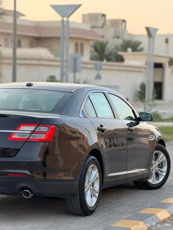 فورد تورس 2014 للمستخدم الحد 35 الف 12