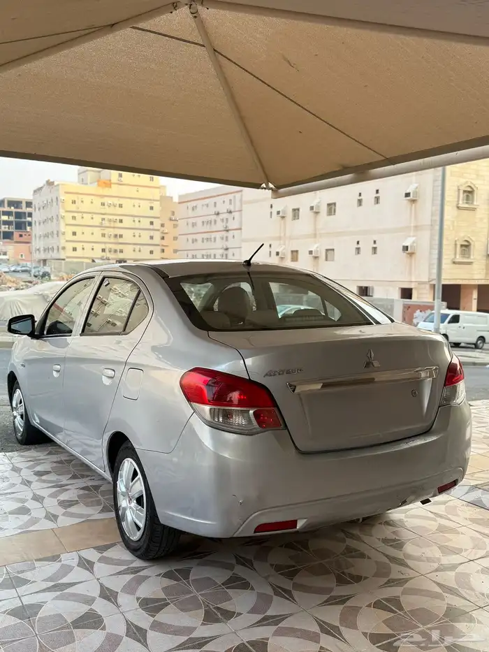 ميتوسبيشي أتراج 5