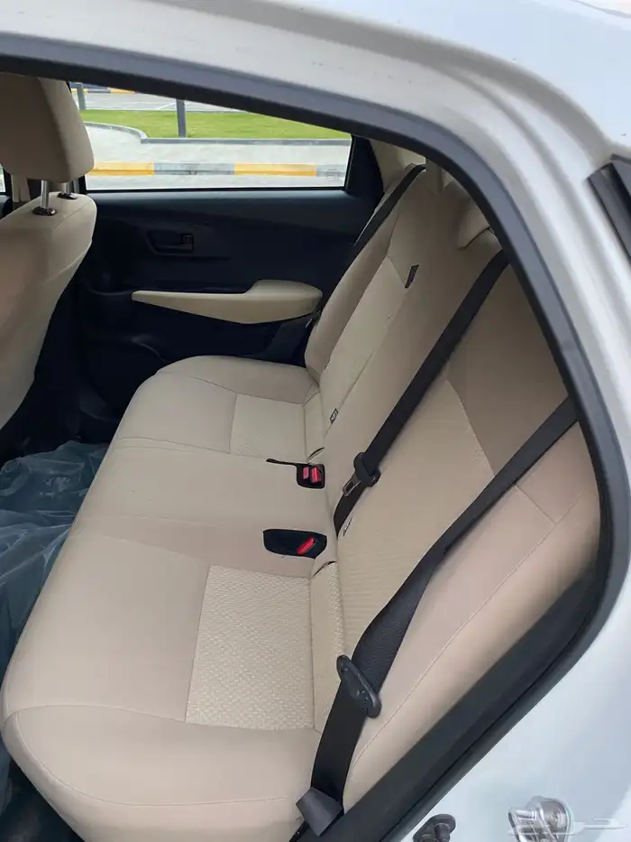 للبيع تويواتا يارس مديل 2023 8