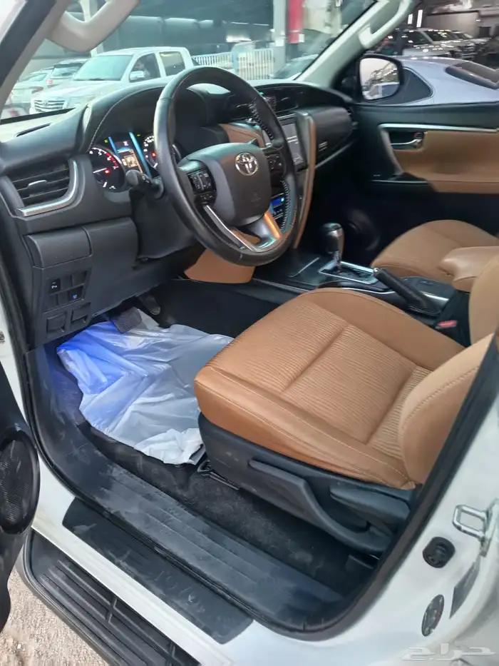 فورتشنر 2023 6 سرندل نظيف 11