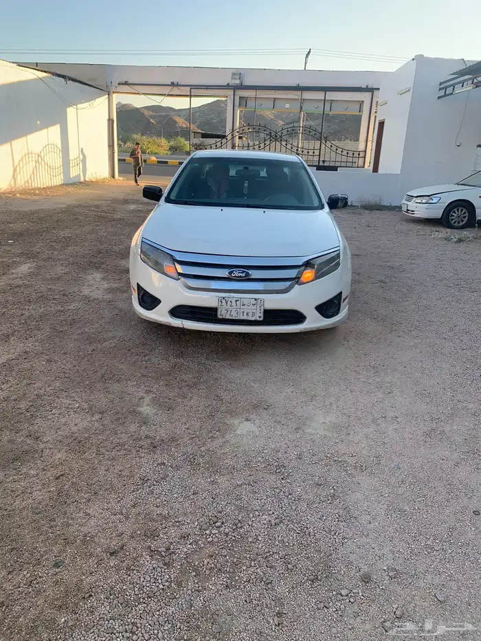 فورد فيوجن 2012 . 1