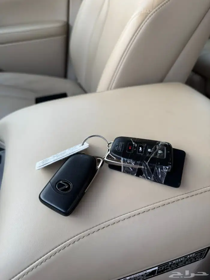 لكزس 2020 LX - نظيف جدا  ممشى قليل 26