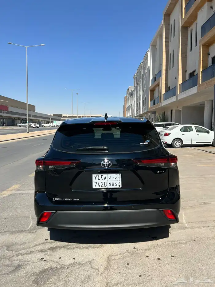 تويوتا هايلاندر 2025 فئة LE (دفع أمامي) 5