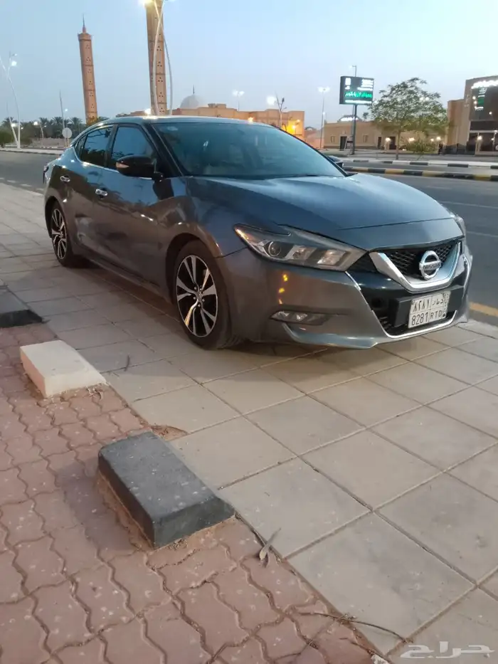 للبيع مكسيما 2018 2