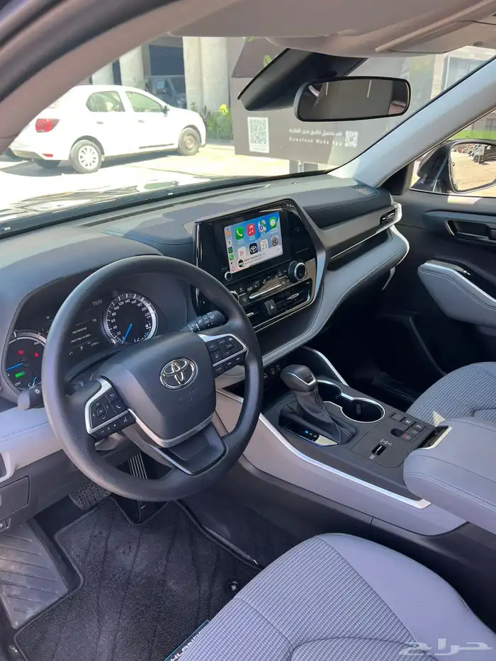 تويوتا هايلاندر 2025 فئة LE (دفع أمامي) 2