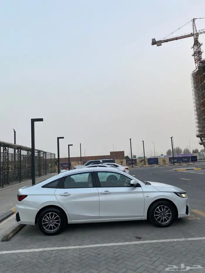 للبيع تويواتا يارس مديل 2023 7