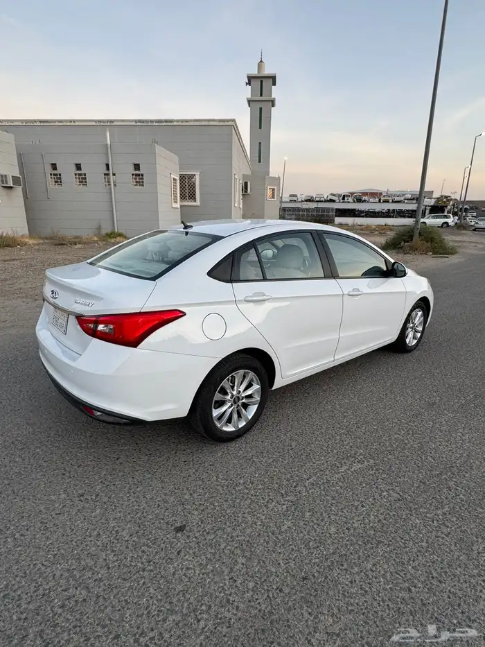 شيري اريزو 2023 3