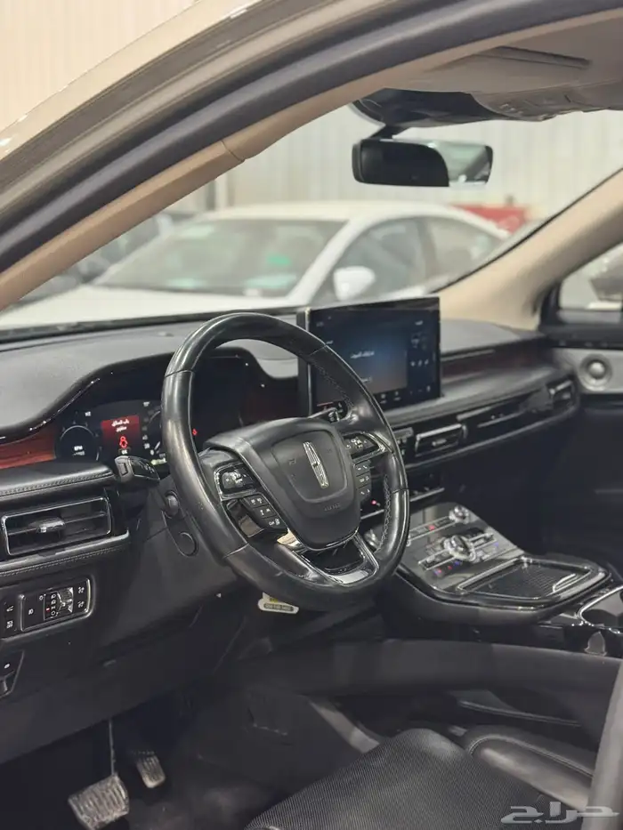 لنكولن نوتيلوس 2023 فل كامل - عداد 75 الف كيلو 5