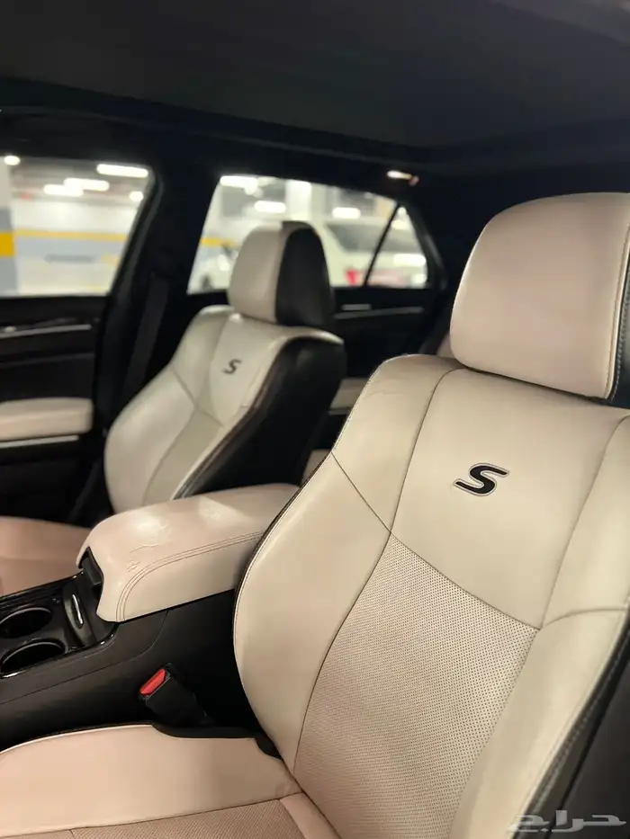 كرايزلر 2020 S 8