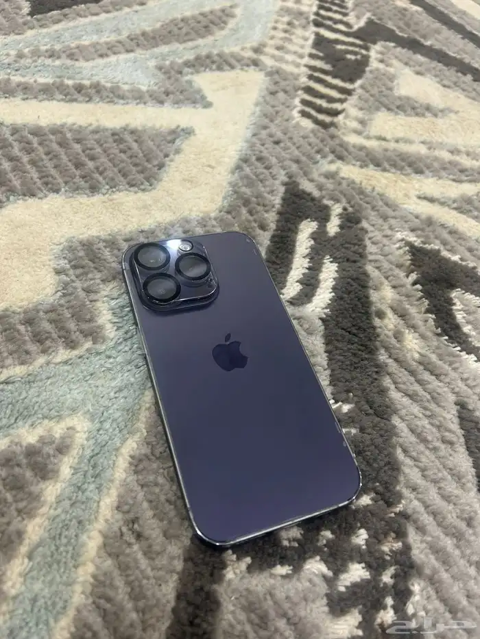 آيفون 14برو مغير شاشه بطاريه وفيه شخطه بالشاشه. 3