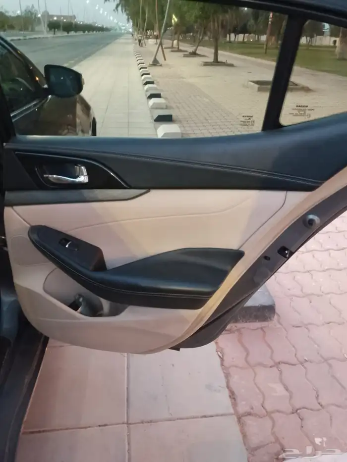 للبيع مكسيما 2018 8