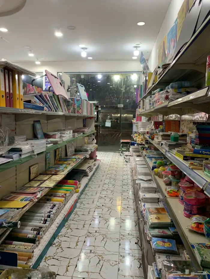 مكتبة كاملة متكامله للبيع لعدم التفرغ 9