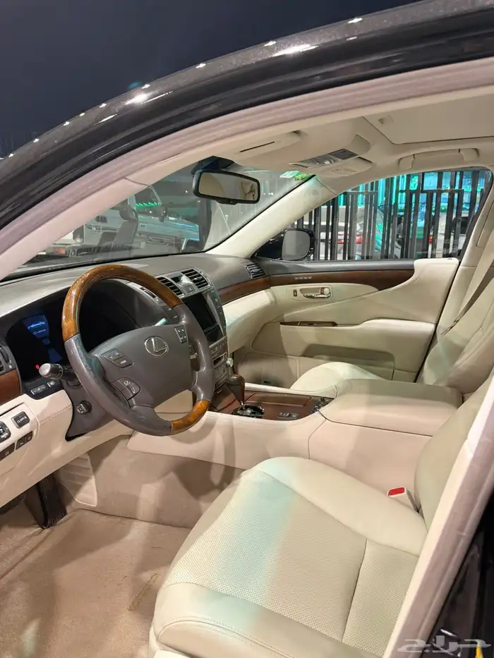 لكزس 460 L موديل 2011 Saudi 6